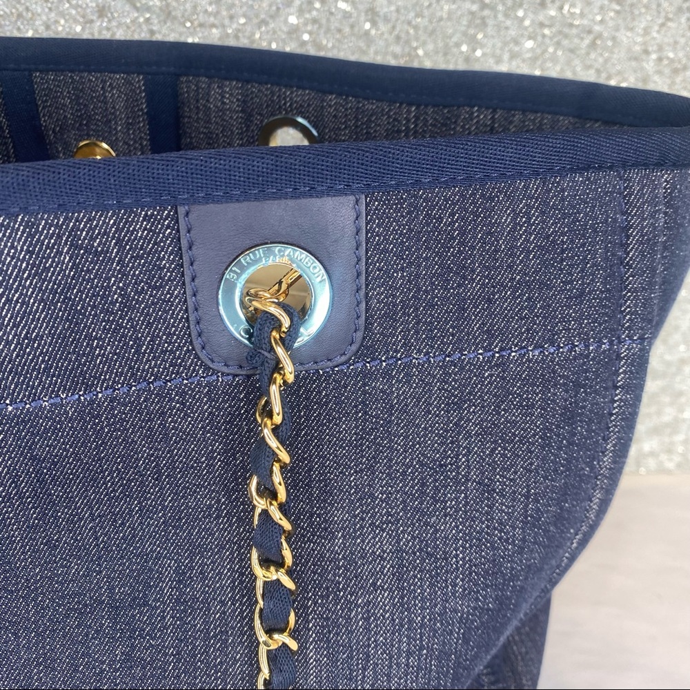 ❤️ SOLD Chanel Small Denim Blue Deauville Tote with gold hardware - Picture 8 of 16